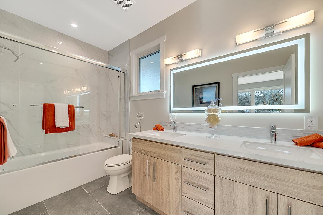 Detail Gallery Image 11 of 38 For 1667 San Carlos Ave #301,  San Carlos,  CA 94070 - 2 Beds | 2 Baths