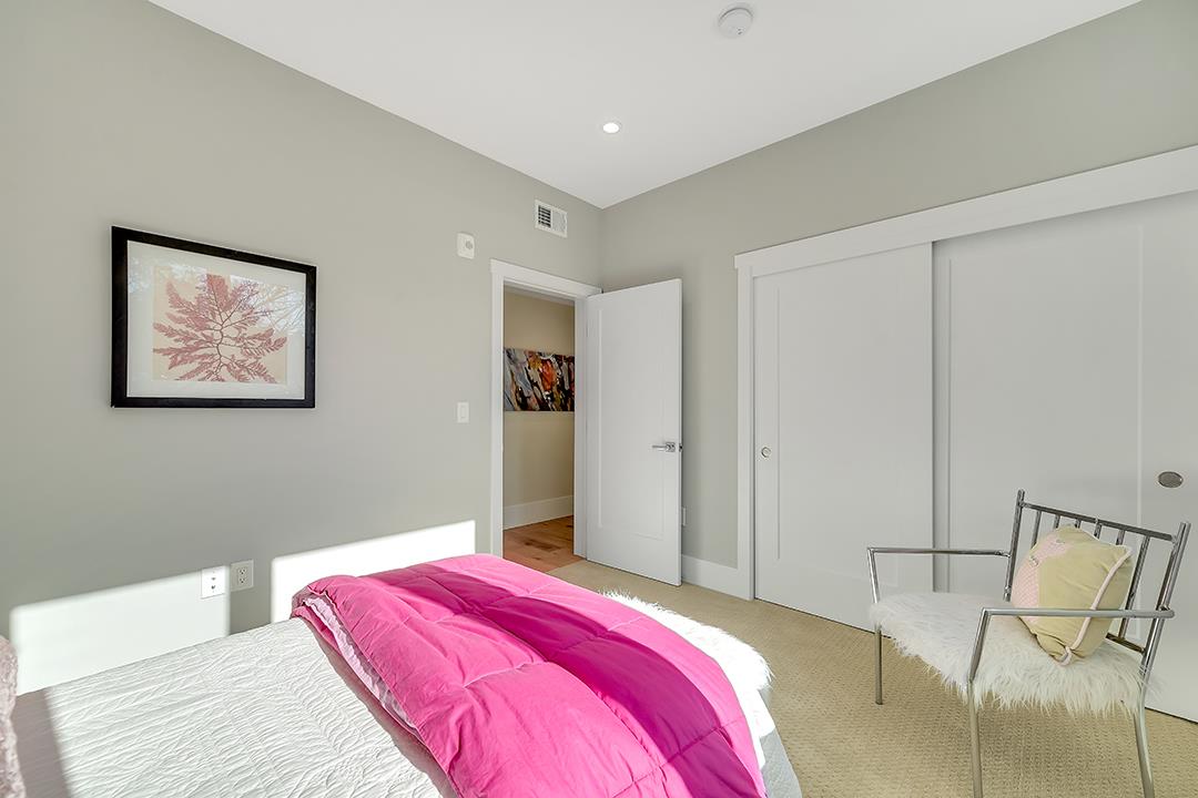 Detail Gallery Image 13 of 38 For 1667 San Carlos Ave #301,  San Carlos,  CA 94070 - 2 Beds | 2 Baths
