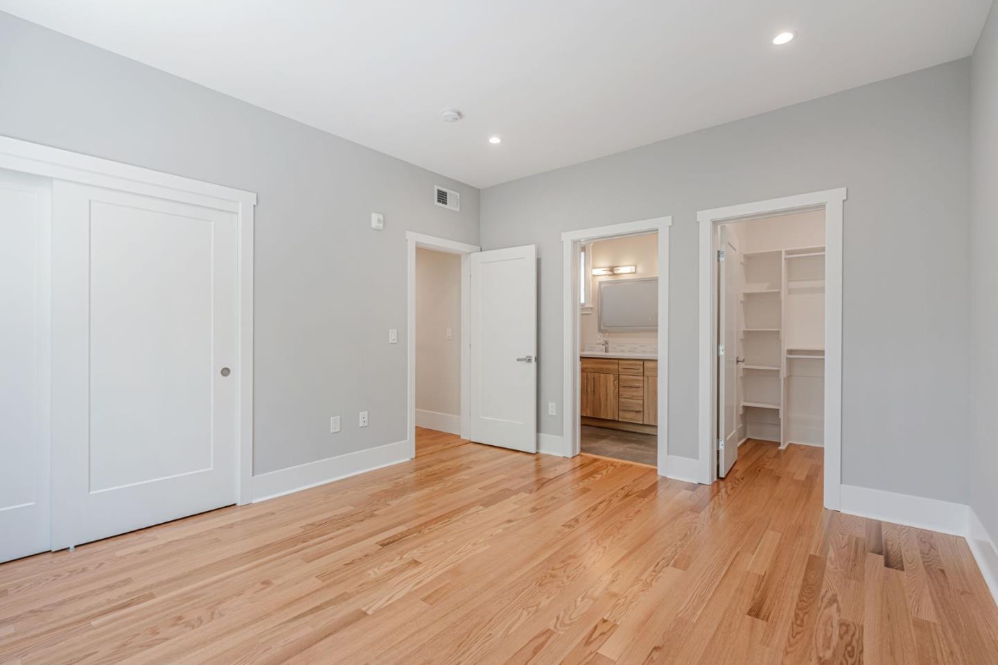 Detail Gallery Image 26 of 38 For 1667 San Carlos Ave #301,  San Carlos,  CA 94070 - 2 Beds | 2 Baths