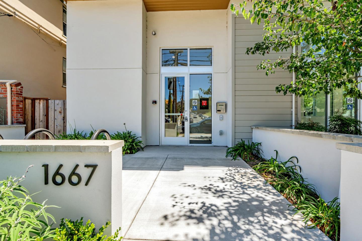 Detail Gallery Image 37 of 38 For 1667 San Carlos Ave #301,  San Carlos,  CA 94070 - 2 Beds | 2 Baths