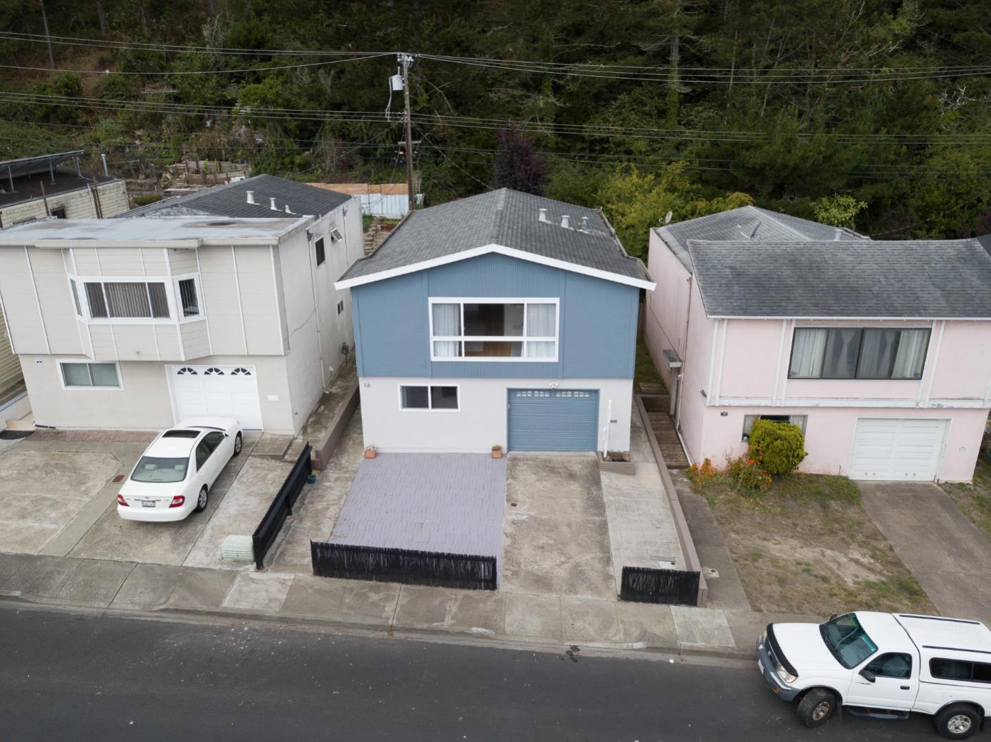 Detail Gallery Image 17 of 56 For 16 Canterbury Ave, Daly City,  CA 94015 - 4 Beds | 2 Baths