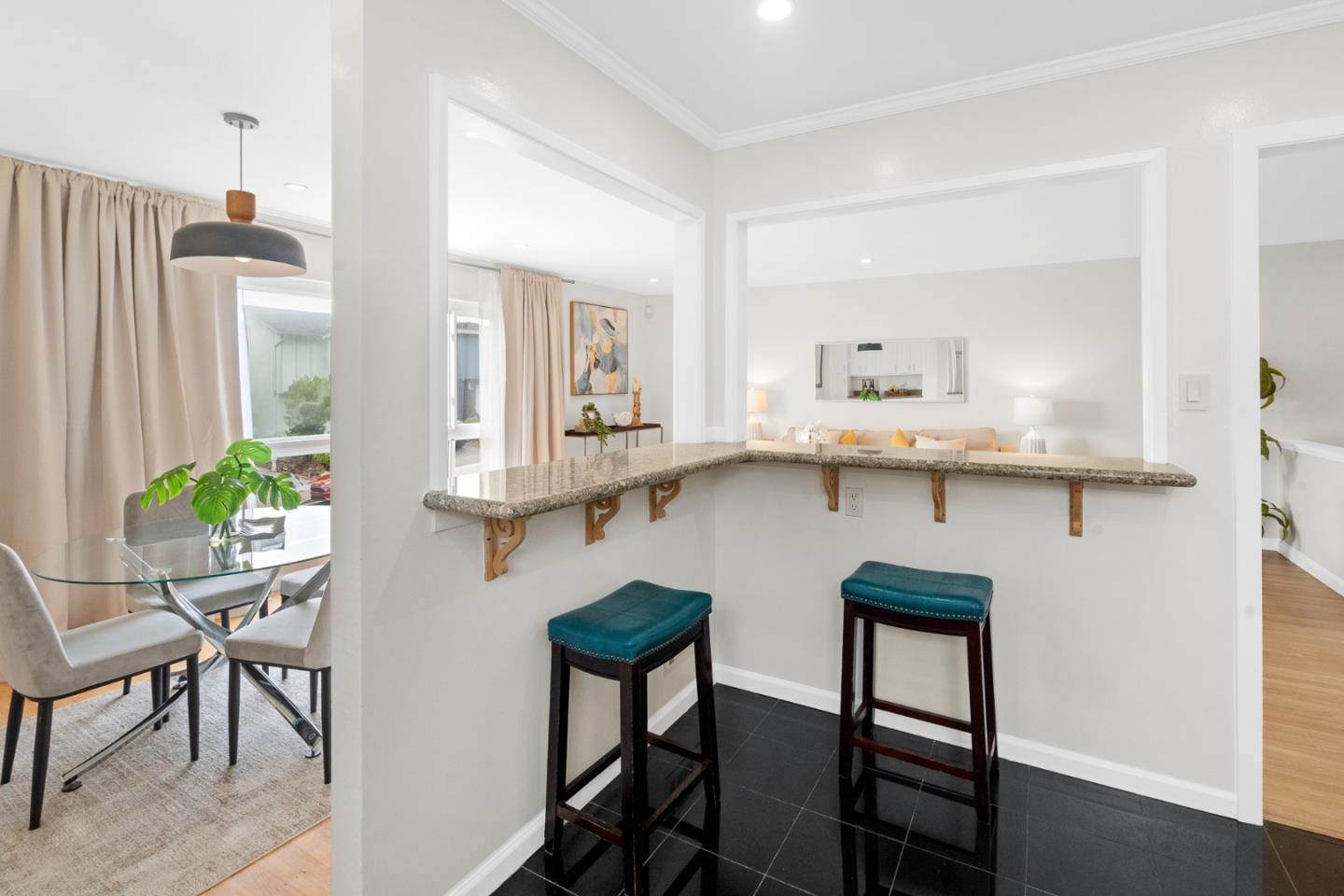 Detail Gallery Image 29 of 56 For 16 Canterbury Ave, Daly City,  CA 94015 - 4 Beds | 2 Baths