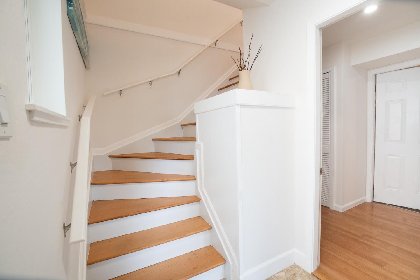 Detail Gallery Image 34 of 56 For 16 Canterbury Ave, Daly City,  CA 94015 - 4 Beds | 2 Baths
