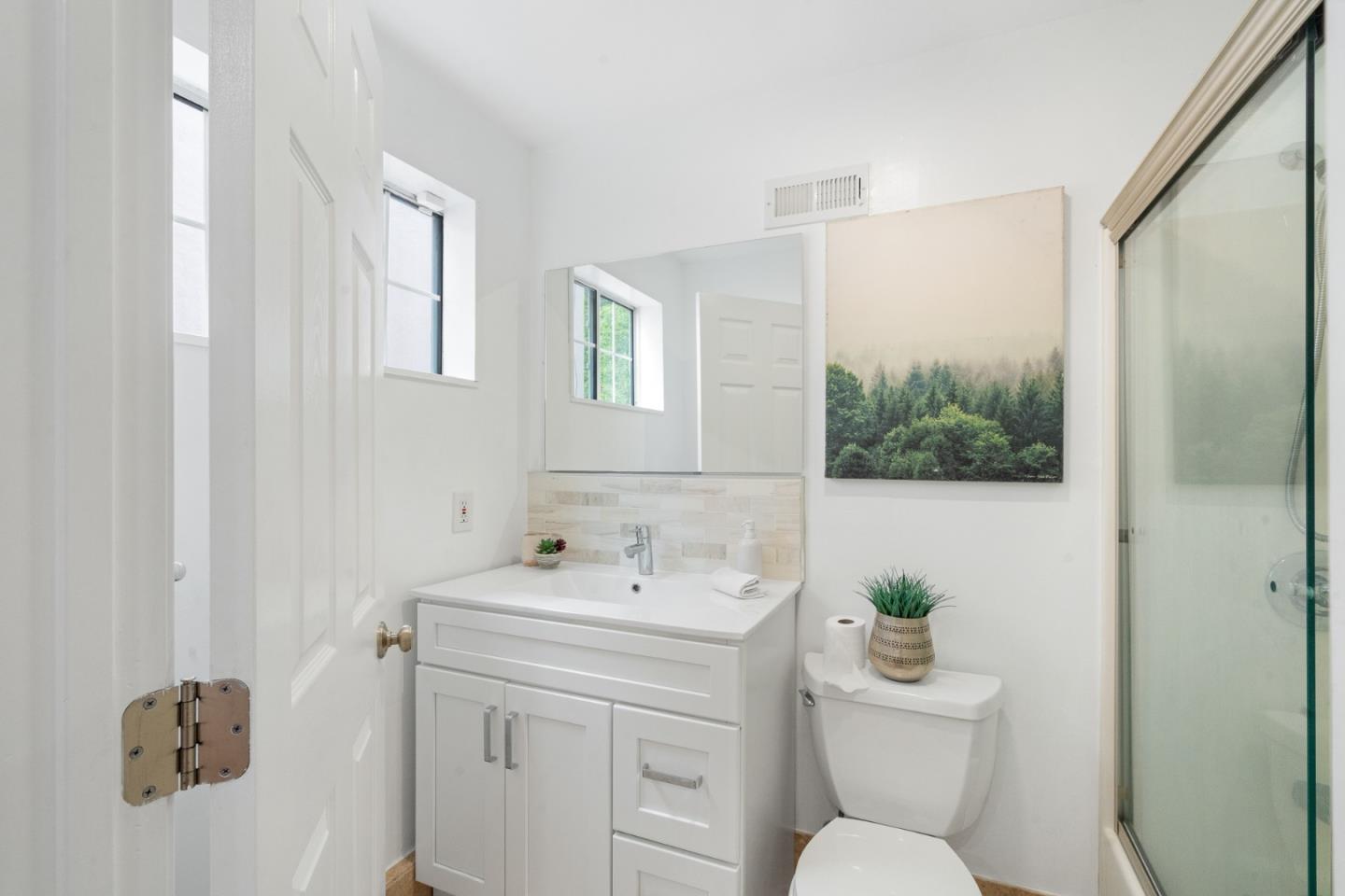 Detail Gallery Image 41 of 56 For 16 Canterbury Ave, Daly City,  CA 94015 - 4 Beds | 2 Baths
