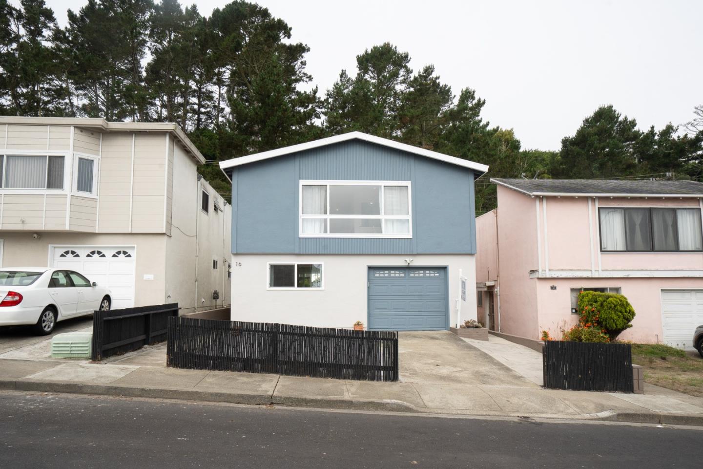 Detail Gallery Image 5 of 56 For 16 Canterbury Ave, Daly City,  CA 94015 - 4 Beds | 2 Baths
