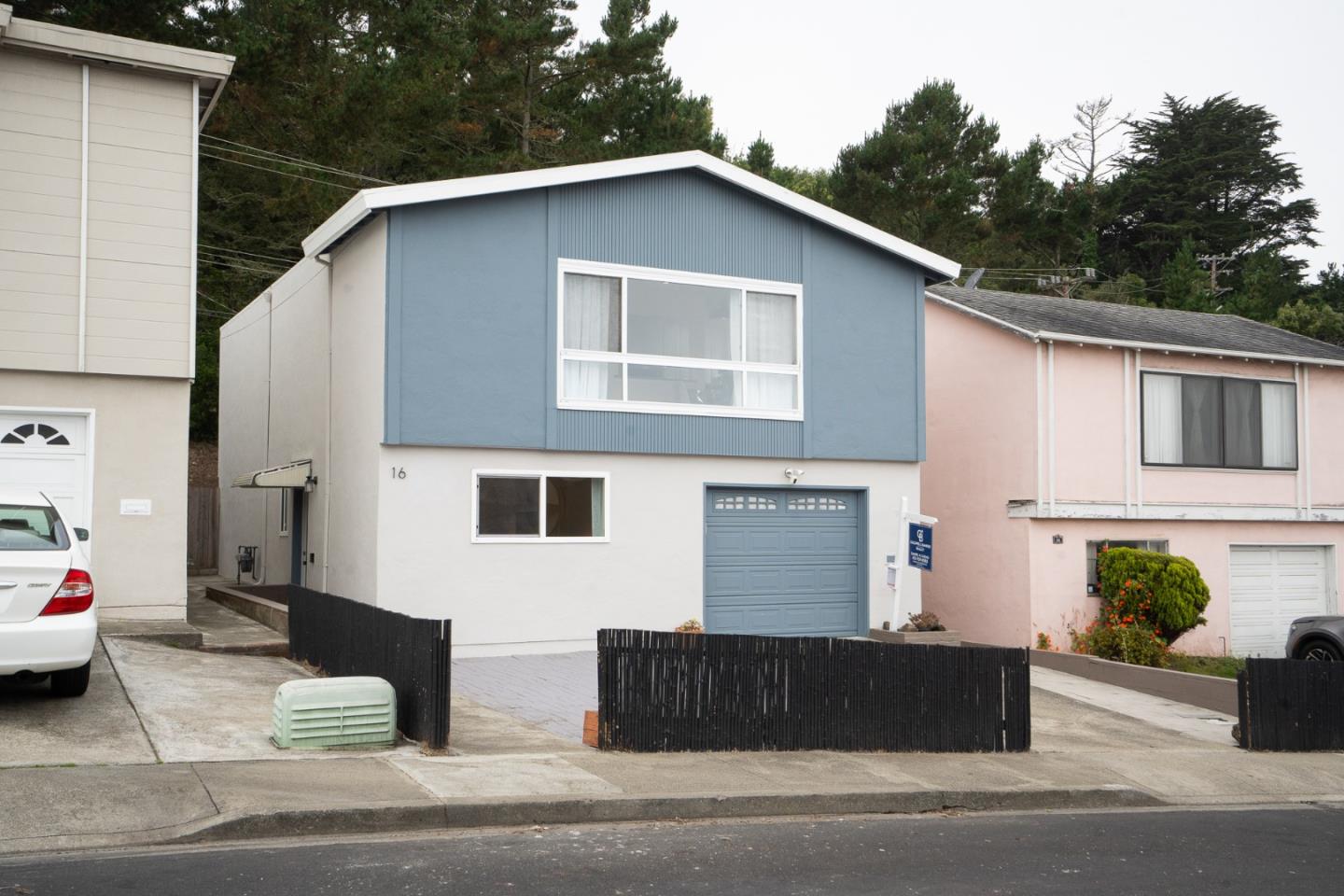 Detail Gallery Image 6 of 56 For 16 Canterbury Ave, Daly City,  CA 94015 - 4 Beds | 2 Baths
