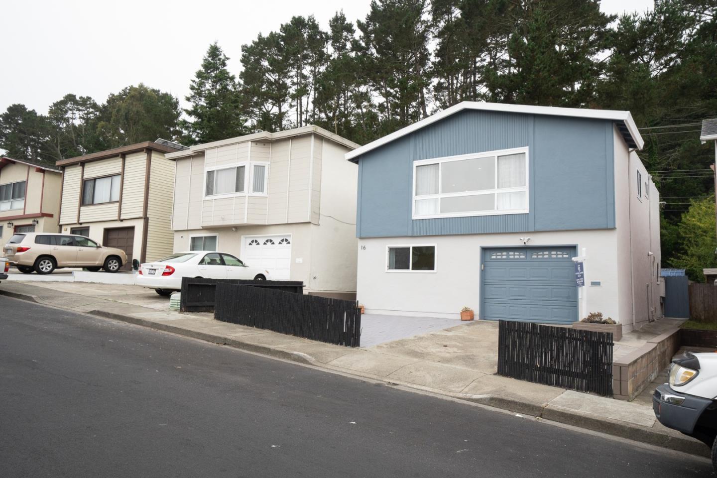 Detail Gallery Image 7 of 56 For 16 Canterbury Ave, Daly City,  CA 94015 - 4 Beds | 2 Baths