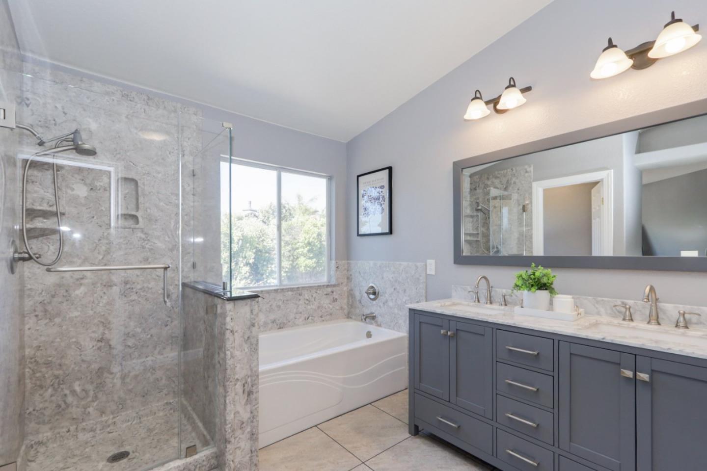 Detail Gallery Image 23 of 55 For 1740 Brentwood Ct, Hollister,  CA 95023 - 5 Beds | 2/1 Baths
