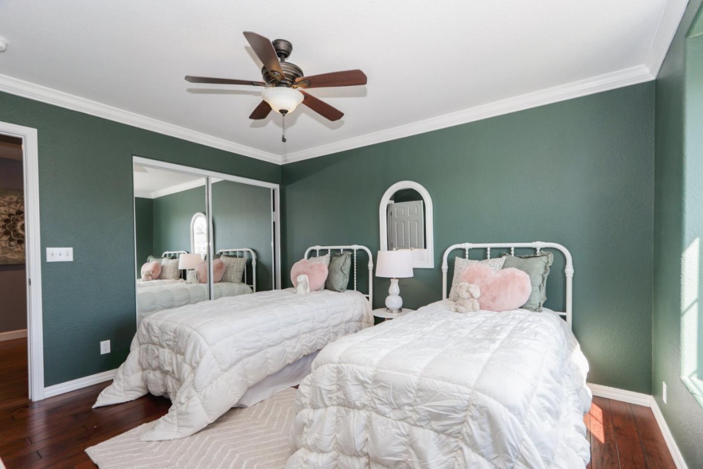 Detail Gallery Image 26 of 55 For 1740 Brentwood Ct, Hollister,  CA 95023 - 5 Beds | 2/1 Baths