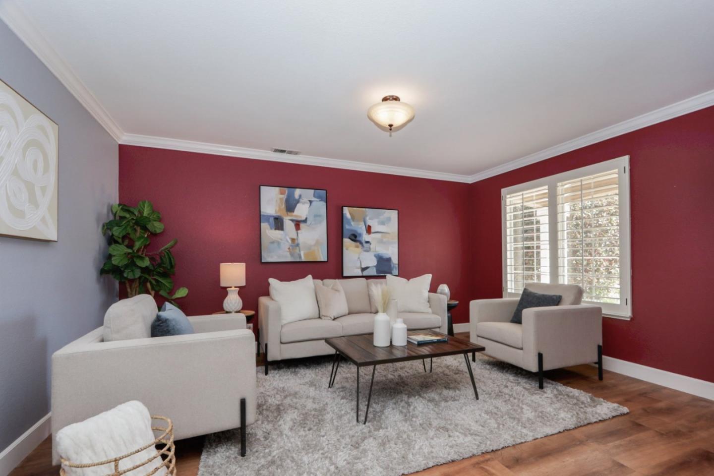 Detail Gallery Image 3 of 55 For 1740 Brentwood Ct, Hollister,  CA 95023 - 5 Beds | 2/1 Baths