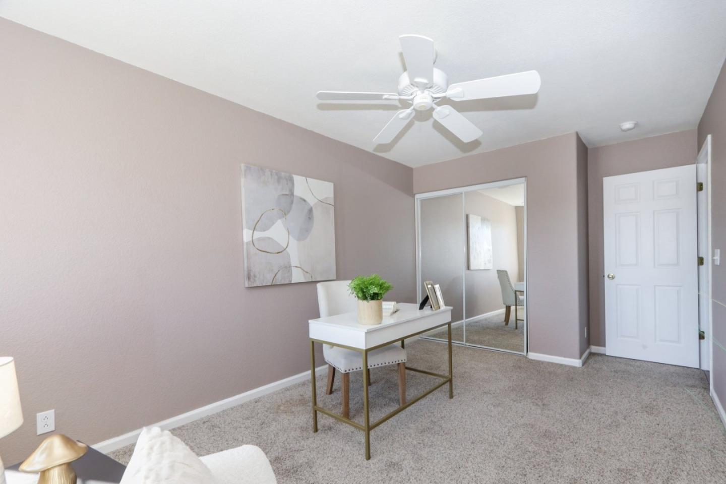 Detail Gallery Image 33 of 55 For 1740 Brentwood Ct, Hollister,  CA 95023 - 5 Beds | 2/1 Baths