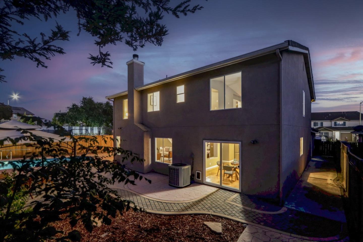 Detail Gallery Image 40 of 55 For 1740 Brentwood Ct, Hollister,  CA 95023 - 5 Beds | 2/1 Baths