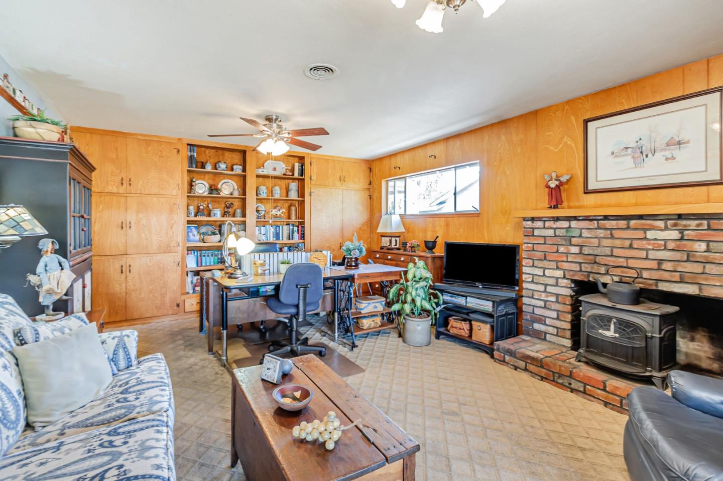 Detail Gallery Image 13 of 38 For 2905 Cambridge Dr, San Jose,  CA 95125 - 3 Beds | 2/1 Baths