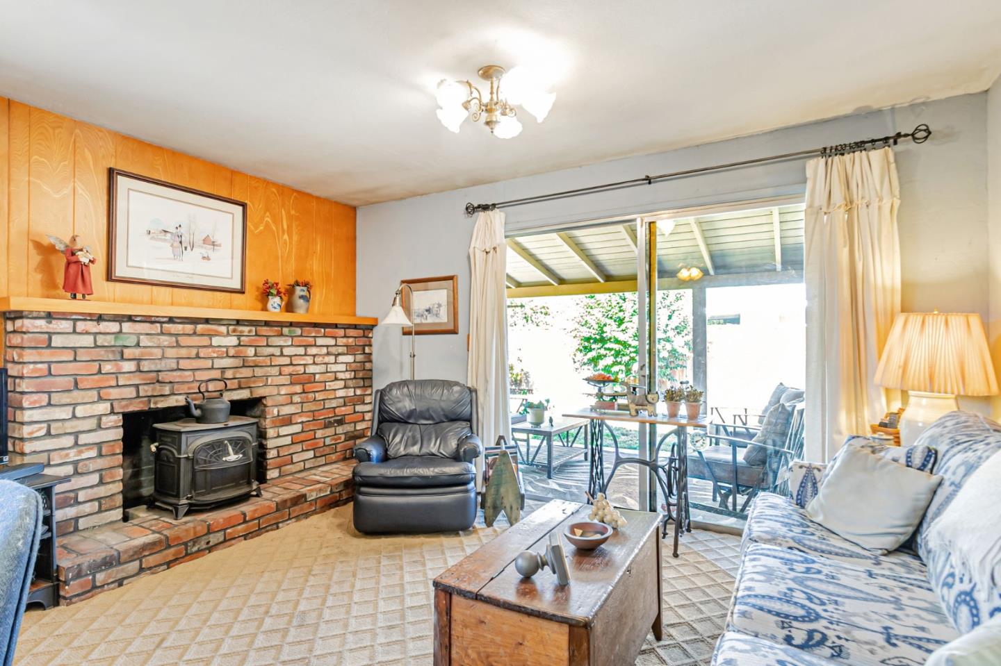 Detail Gallery Image 14 of 38 For 2905 Cambridge Dr, San Jose,  CA 95125 - 3 Beds | 2/1 Baths