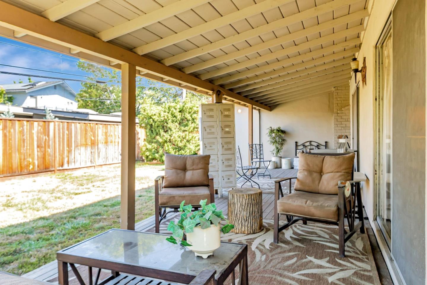 Detail Gallery Image 15 of 38 For 2905 Cambridge Dr, San Jose,  CA 95125 - 3 Beds | 2/1 Baths