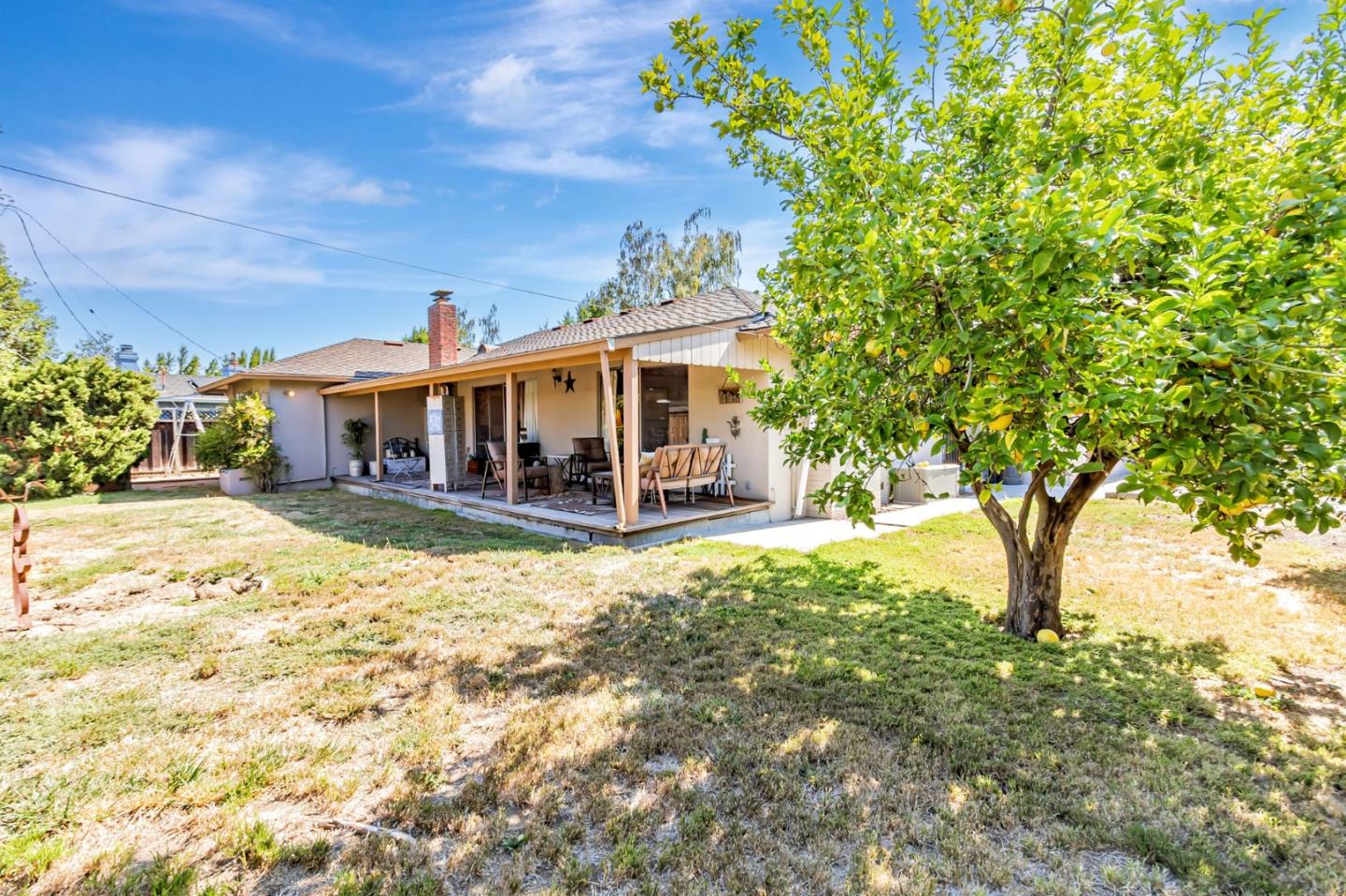 Detail Gallery Image 17 of 38 For 2905 Cambridge Dr, San Jose,  CA 95125 - 3 Beds | 2/1 Baths