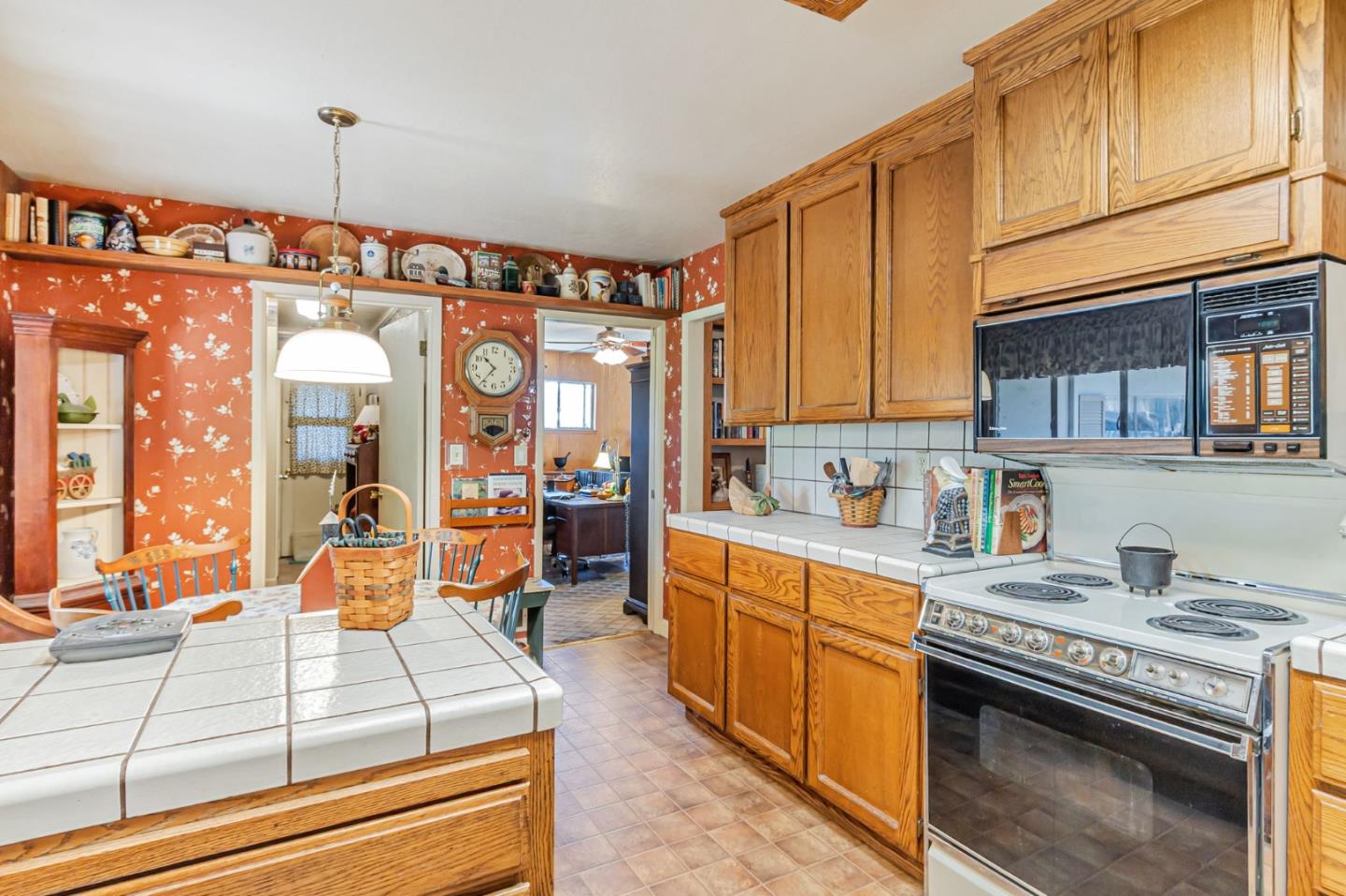 Detail Gallery Image 32 of 38 For 2905 Cambridge Dr, San Jose,  CA 95125 - 3 Beds | 2/1 Baths