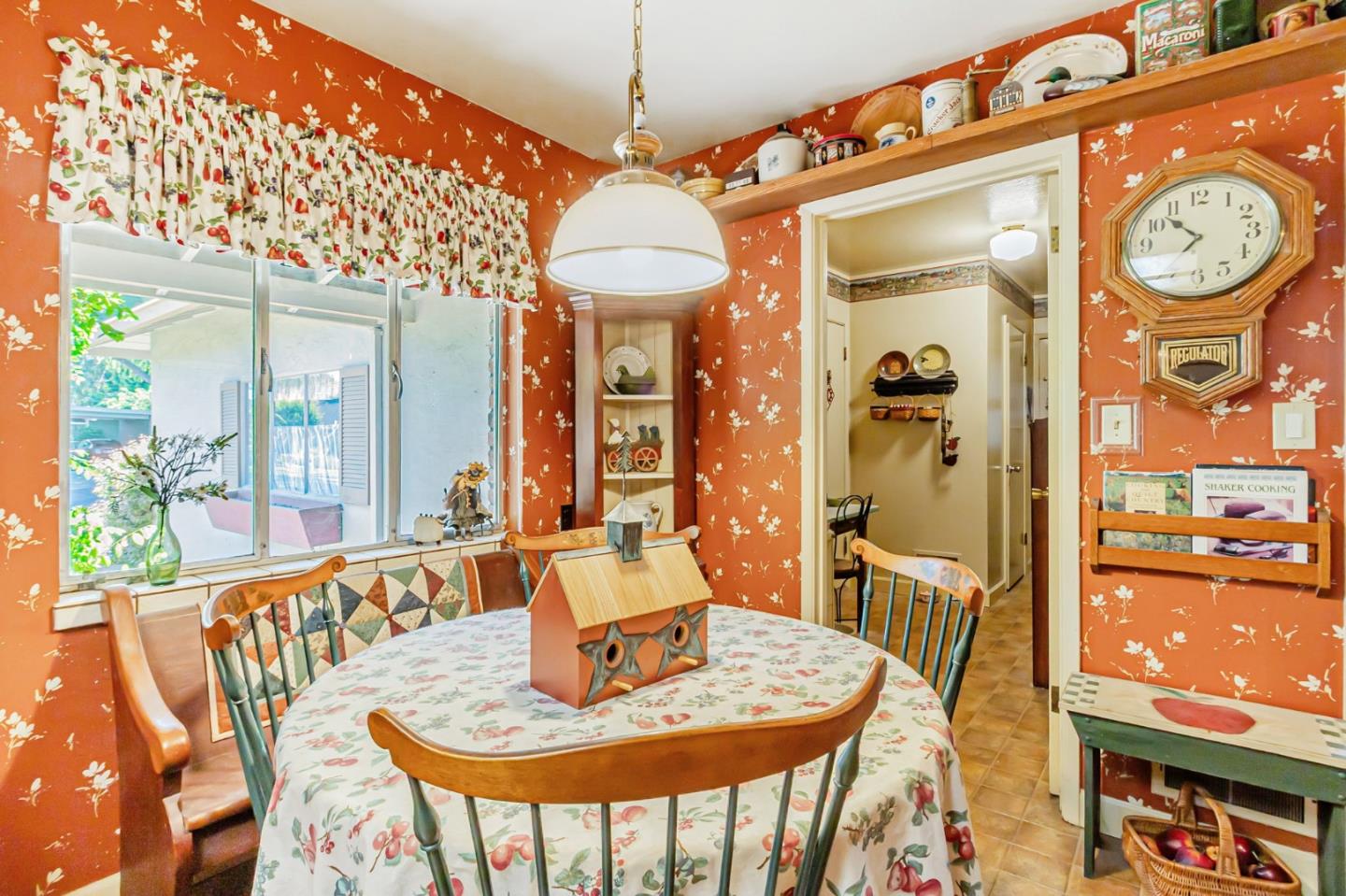 Detail Gallery Image 35 of 38 For 2905 Cambridge Dr, San Jose,  CA 95125 - 3 Beds | 2/1 Baths