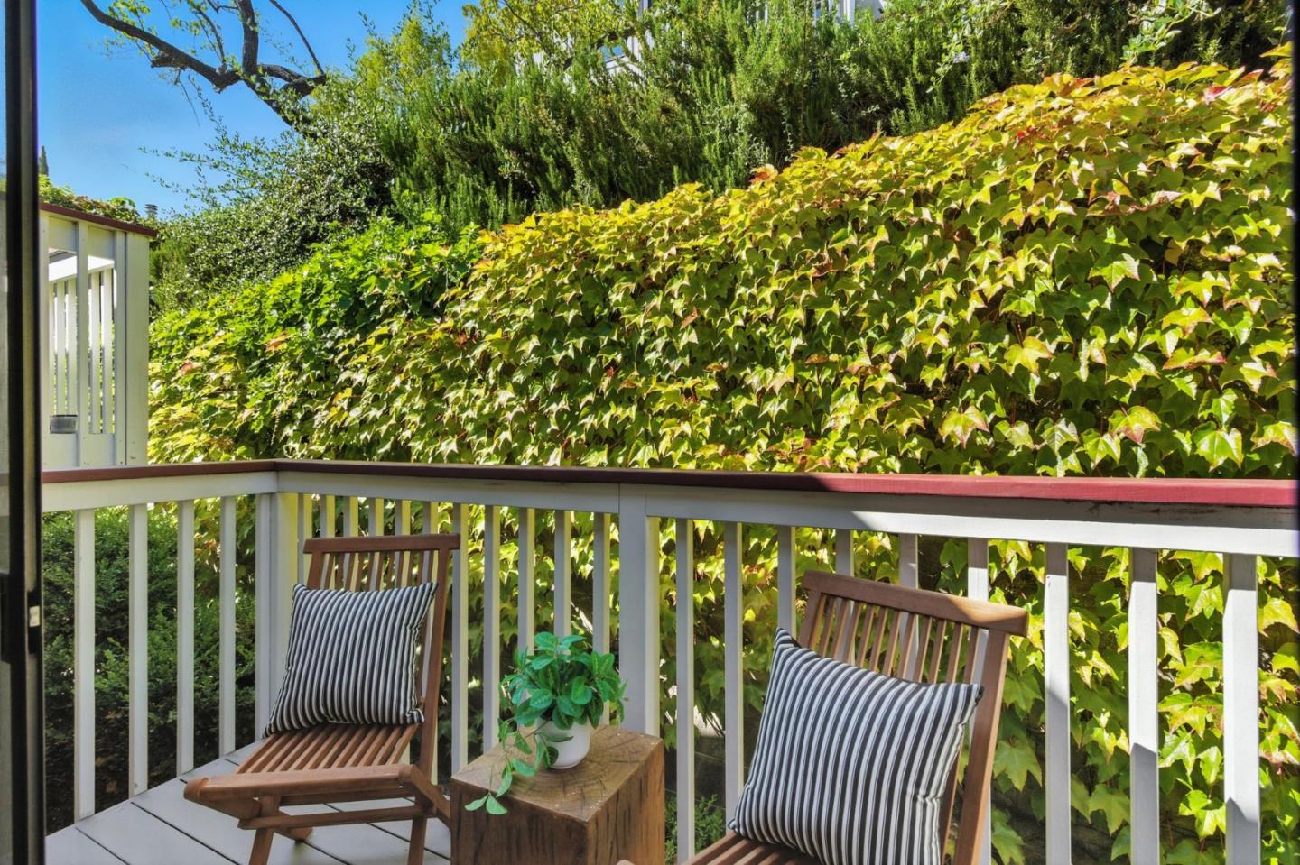 Detail Gallery Image 26 of 35 For 16308 Miramar Pl, San Leandro,  CA 94578 - 3 Beds | 3 Baths