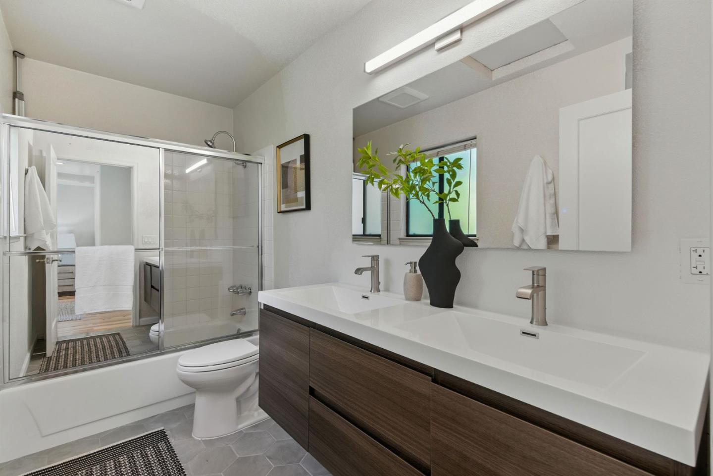 Detail Gallery Image 27 of 35 For 16308 Miramar Pl, San Leandro,  CA 94578 - 3 Beds | 3 Baths