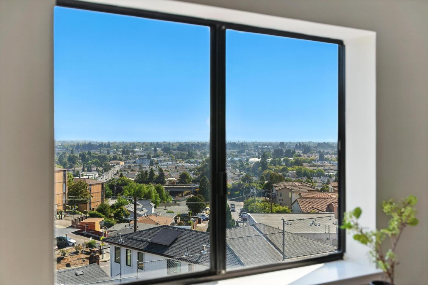 Detail Gallery Image 30 of 35 For 16308 Miramar Pl, San Leandro,  CA 94578 - 3 Beds | 3 Baths