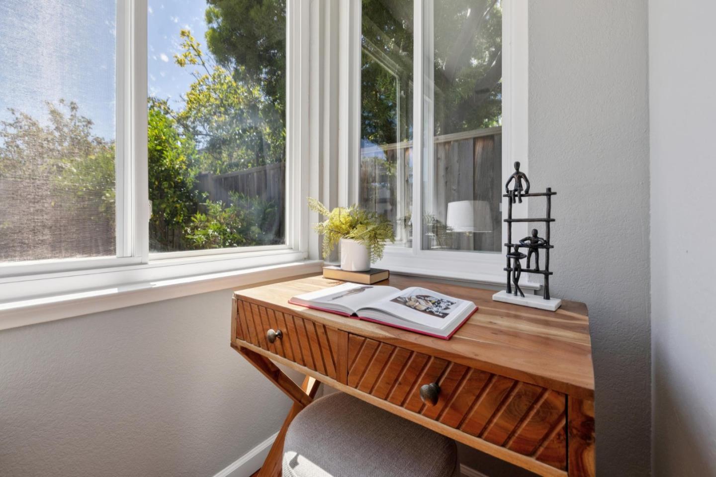 Detail Gallery Image 87 of 114 For 704 Prescott Ln, Foster City,  CA 94404 - 4 Beds | 3 Baths