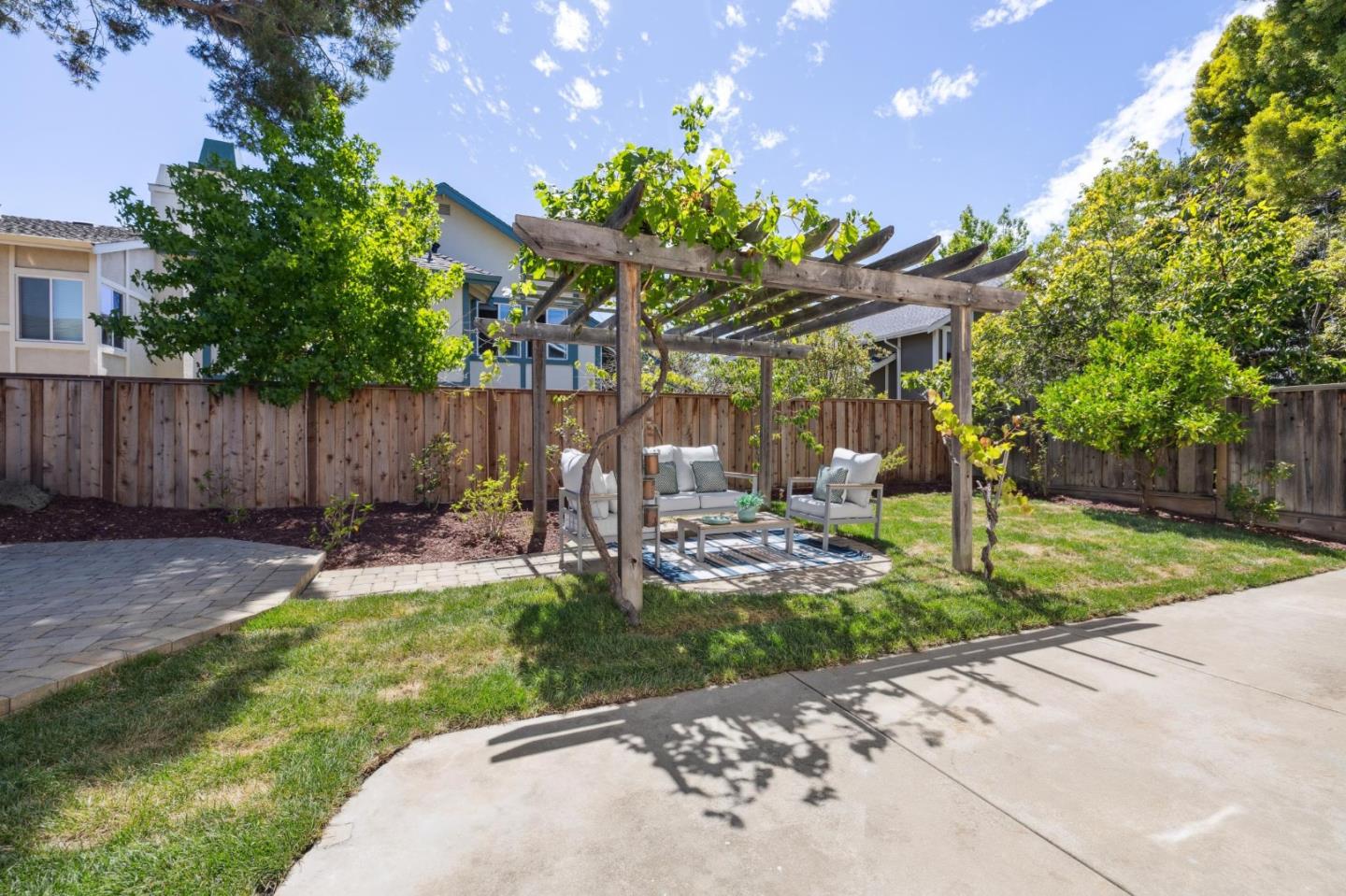 Detail Gallery Image 99 of 114 For 704 Prescott Ln, Foster City,  CA 94404 - 4 Beds | 3 Baths