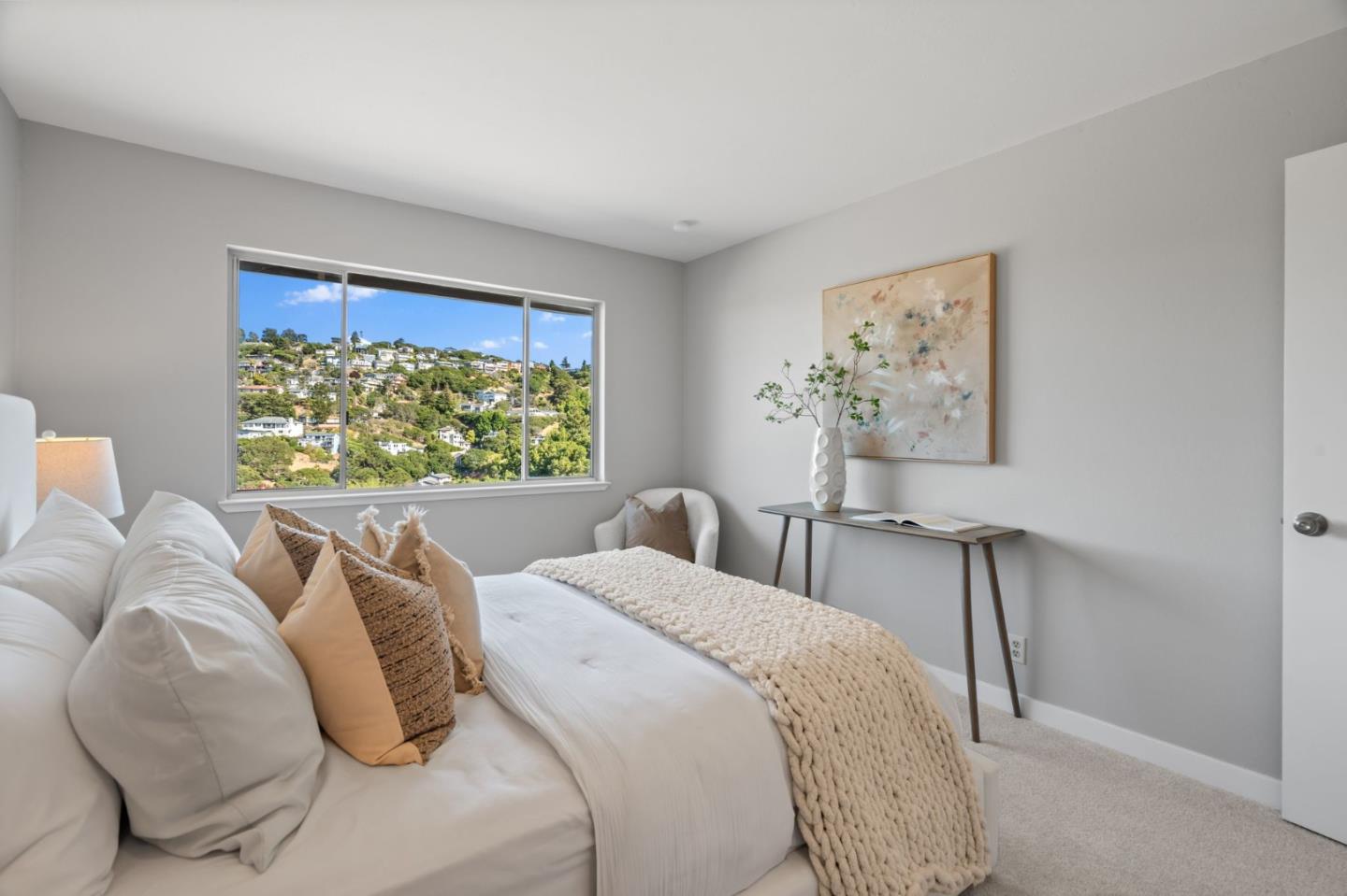 Detail Gallery Image 23 of 40 For 942 Viewridge Dr, San Mateo,  CA 94403 - 4 Beds | 2/1 Baths