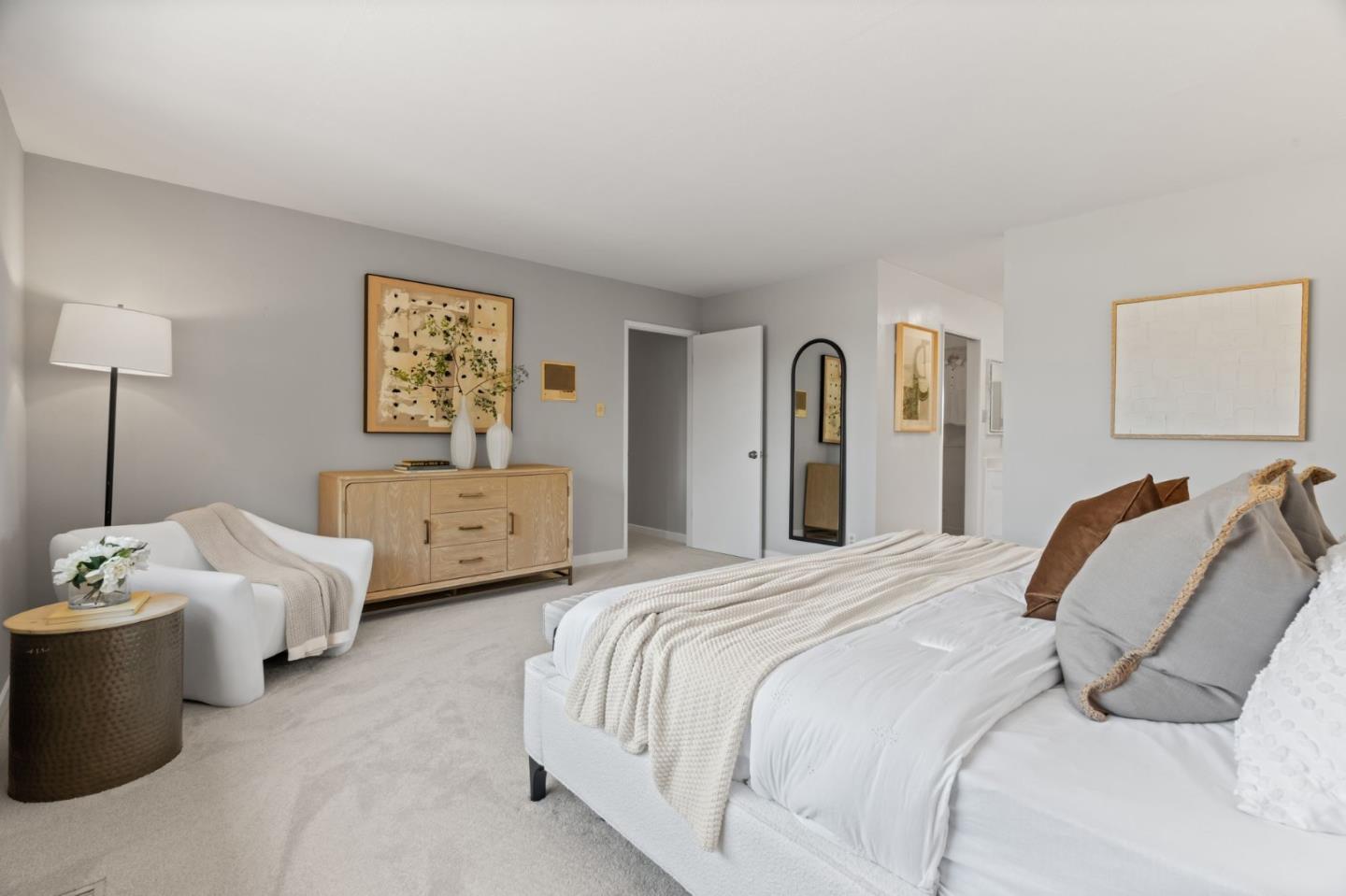 Detail Gallery Image 31 of 40 For 942 Viewridge Dr, San Mateo,  CA 94403 - 4 Beds | 2/1 Baths