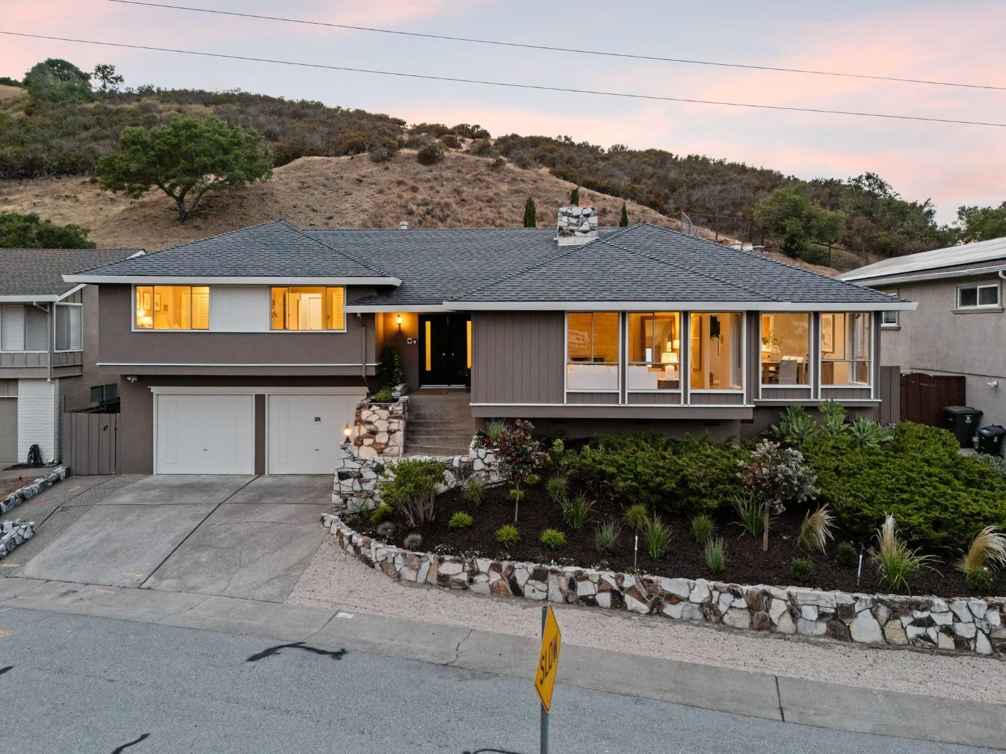 Detail Gallery Image 40 of 40 For 942 Viewridge Dr, San Mateo,  CA 94403 - 4 Beds | 2/1 Baths