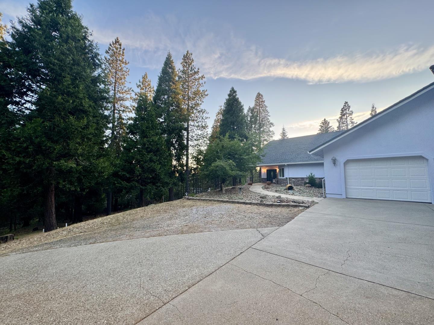 Detail Gallery Image 1 of 56 For 27645 E Inspiration Dr, Pioneer,  CA 95666 - 3 Beds | 3 Baths