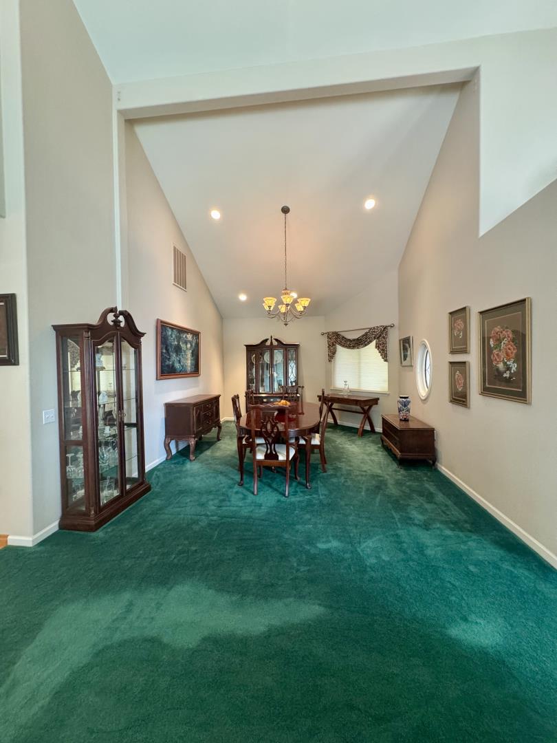 Detail Gallery Image 11 of 56 For 27645 E Inspiration Dr, Pioneer,  CA 95666 - 3 Beds | 3 Baths