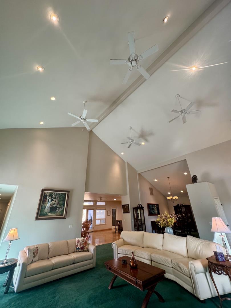 Detail Gallery Image 9 of 56 For 27645 E Inspiration Dr, Pioneer,  CA 95666 - 3 Beds | 3 Baths