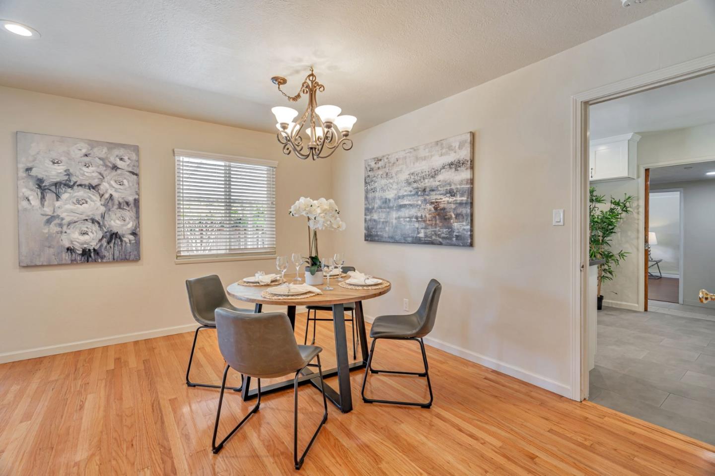 Detail Gallery Image 14 of 48 For 1574 S Mary Ave, Sunnyvale,  CA 94087 - 4 Beds | 3 Baths