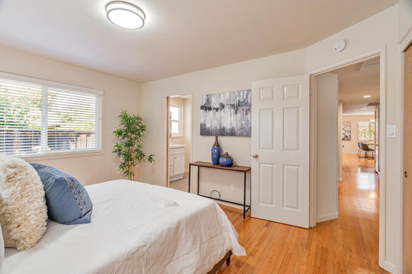 Detail Gallery Image 15 of 48 For 1574 S Mary Ave, Sunnyvale,  CA 94087 - 4 Beds | 3 Baths