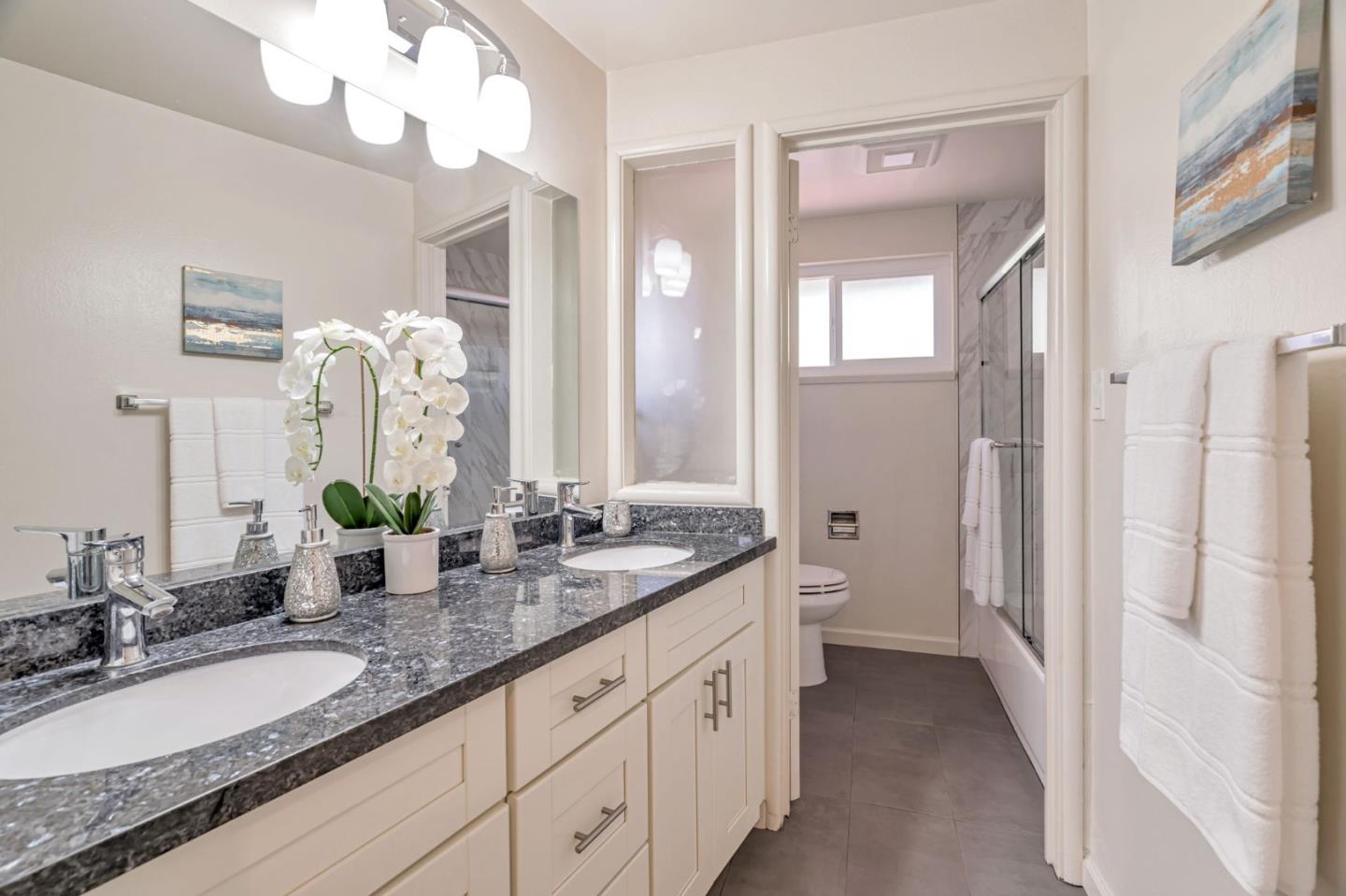 Detail Gallery Image 32 of 48 For 1574 S Mary Ave, Sunnyvale,  CA 94087 - 4 Beds | 3 Baths