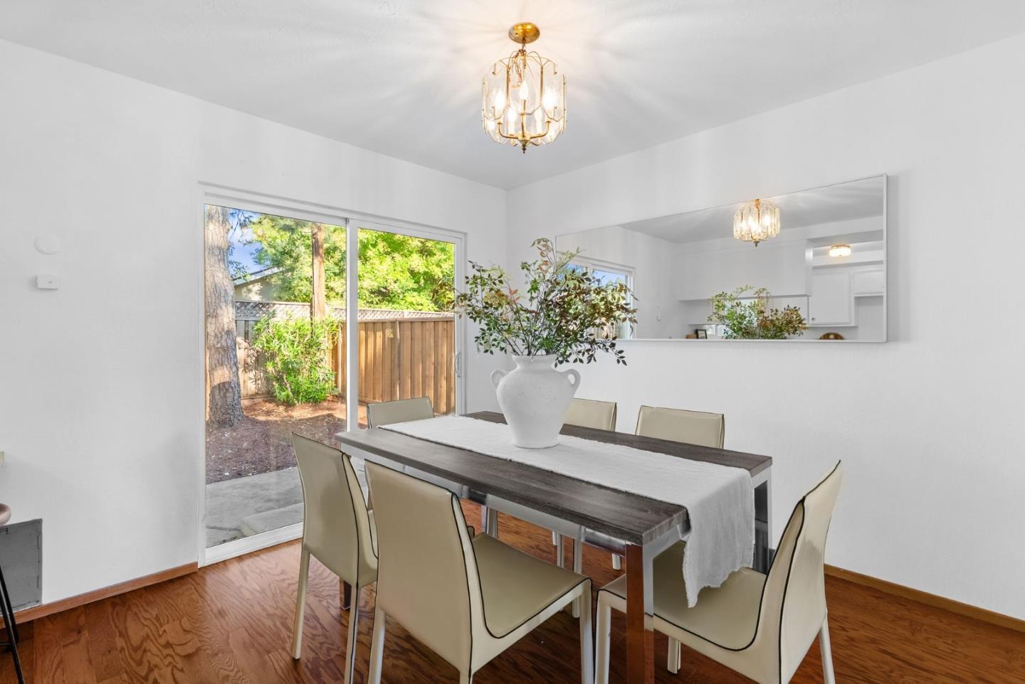 Detail Gallery Image 10 of 34 For 5712 Calpine Dr, San Jose,  CA 95123 - 3 Beds | 1/1 Baths