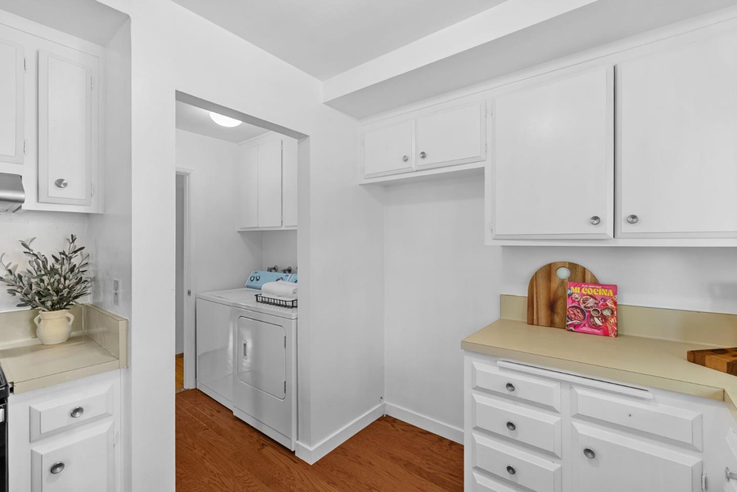 Detail Gallery Image 12 of 34 For 5712 Calpine Dr, San Jose,  CA 95123 - 3 Beds | 1/1 Baths