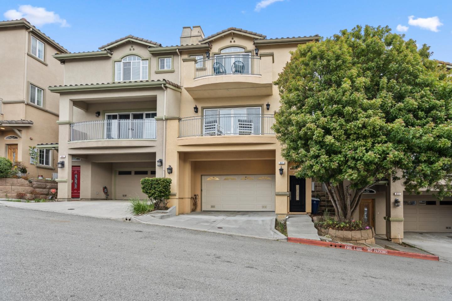 Detail Gallery Image 2 of 65 For 811 La Montagne Pl, South San Francisco,  CA 94080 - 3 Beds | 2 Baths