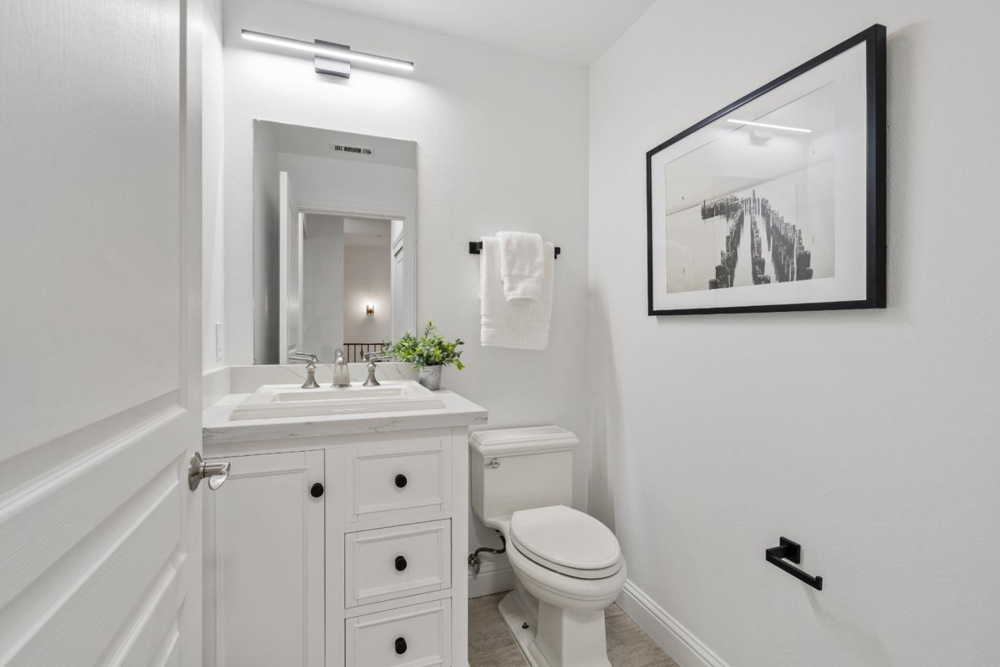 Detail Gallery Image 21 of 65 For 811 La Montagne Pl, South San Francisco,  CA 94080 - 3 Beds | 2 Baths
