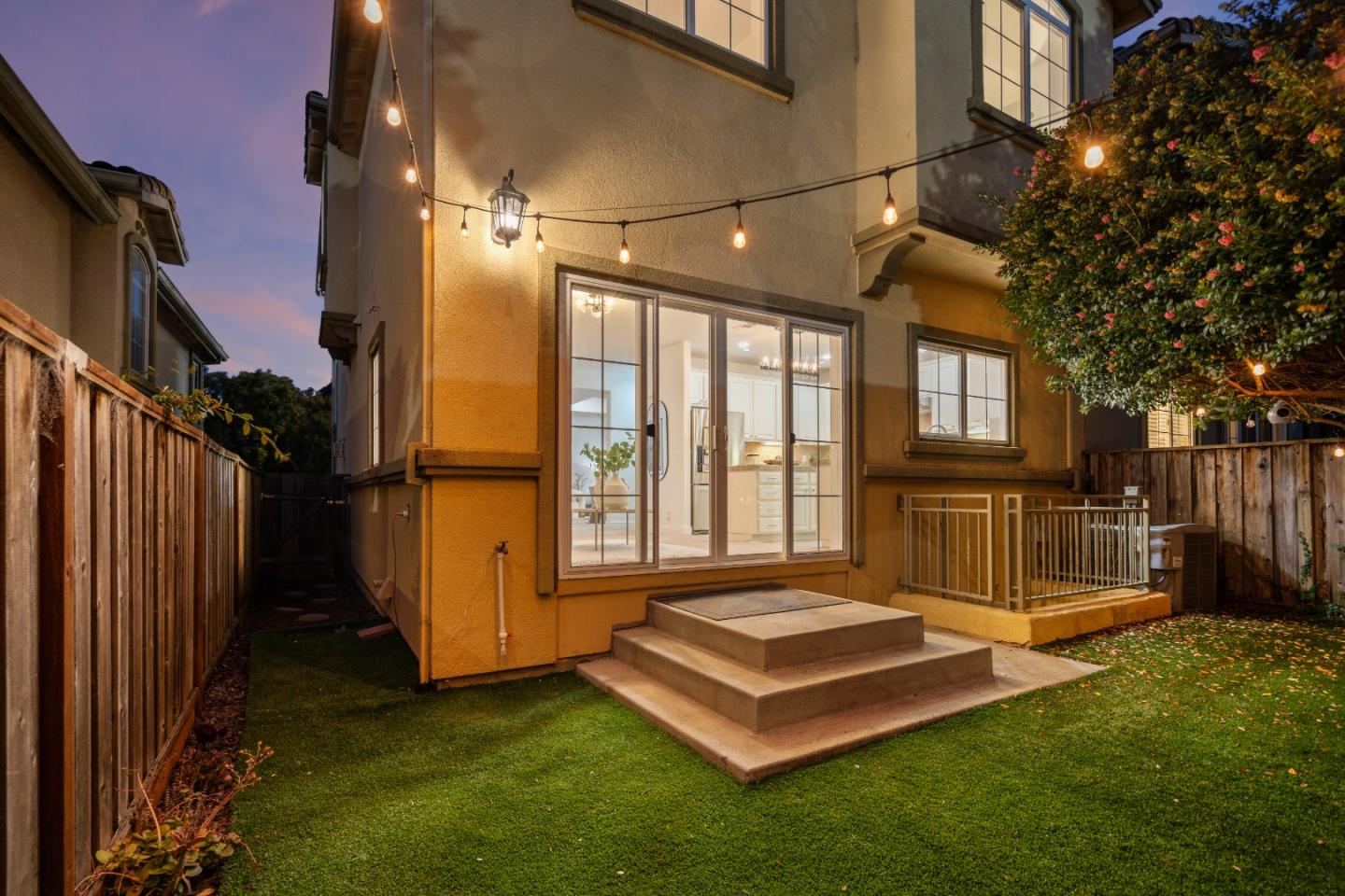 Detail Gallery Image 44 of 65 For 811 La Montagne Pl, South San Francisco,  CA 94080 - 3 Beds | 2 Baths