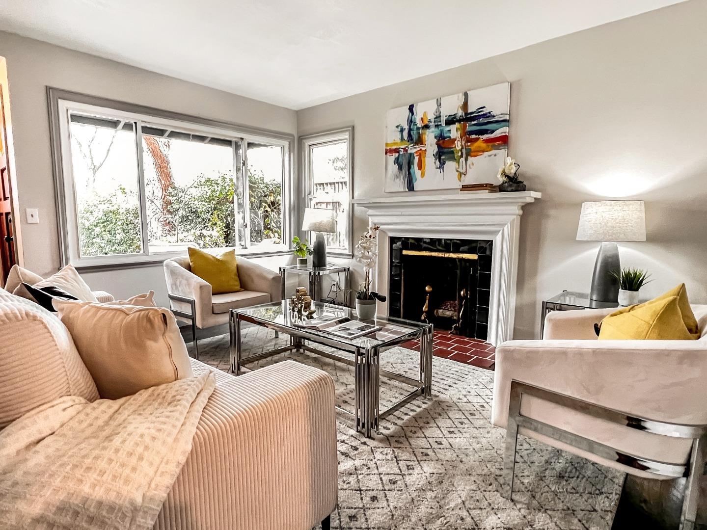 Detail Gallery Image 8 of 19 For 315 King St, Redwood City,  CA 94062 - 3 Beds | 3 Baths