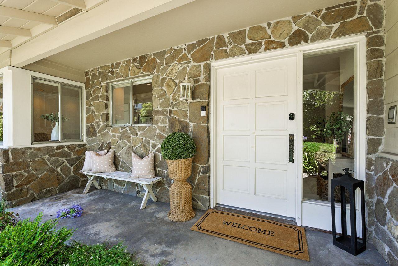 Detail Gallery Image 48 of 49 For 2040 Longden Cir, Los Altos,  CA 94024 - 4 Beds | 2/1 Baths
