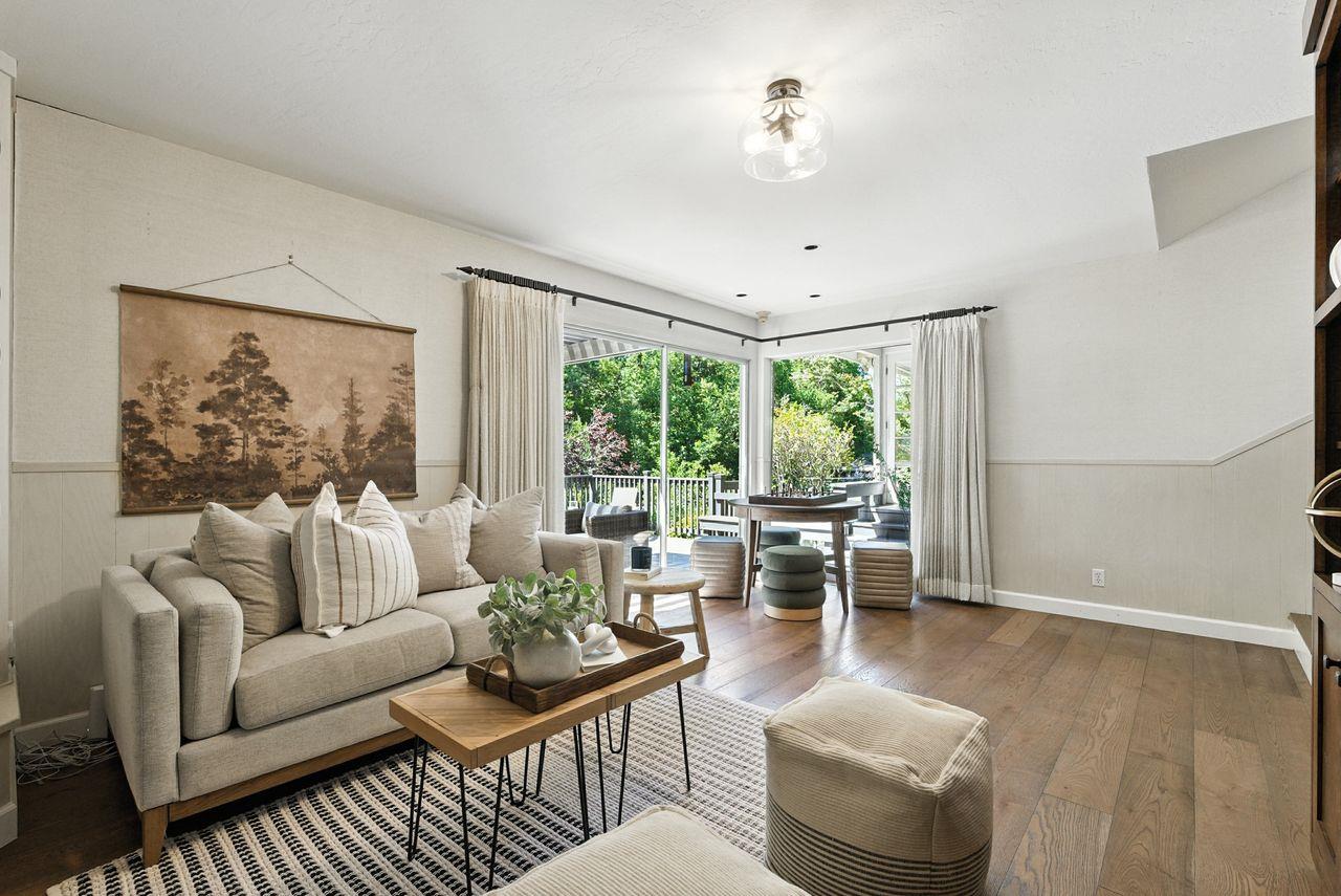 Detail Gallery Image 6 of 49 For 2040 Longden Cir, Los Altos,  CA 94024 - 4 Beds | 2/1 Baths