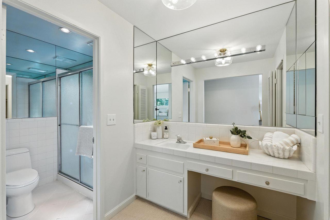Detail Gallery Image 8 of 49 For 2040 Longden Cir, Los Altos,  CA 94024 - 4 Beds | 2/1 Baths