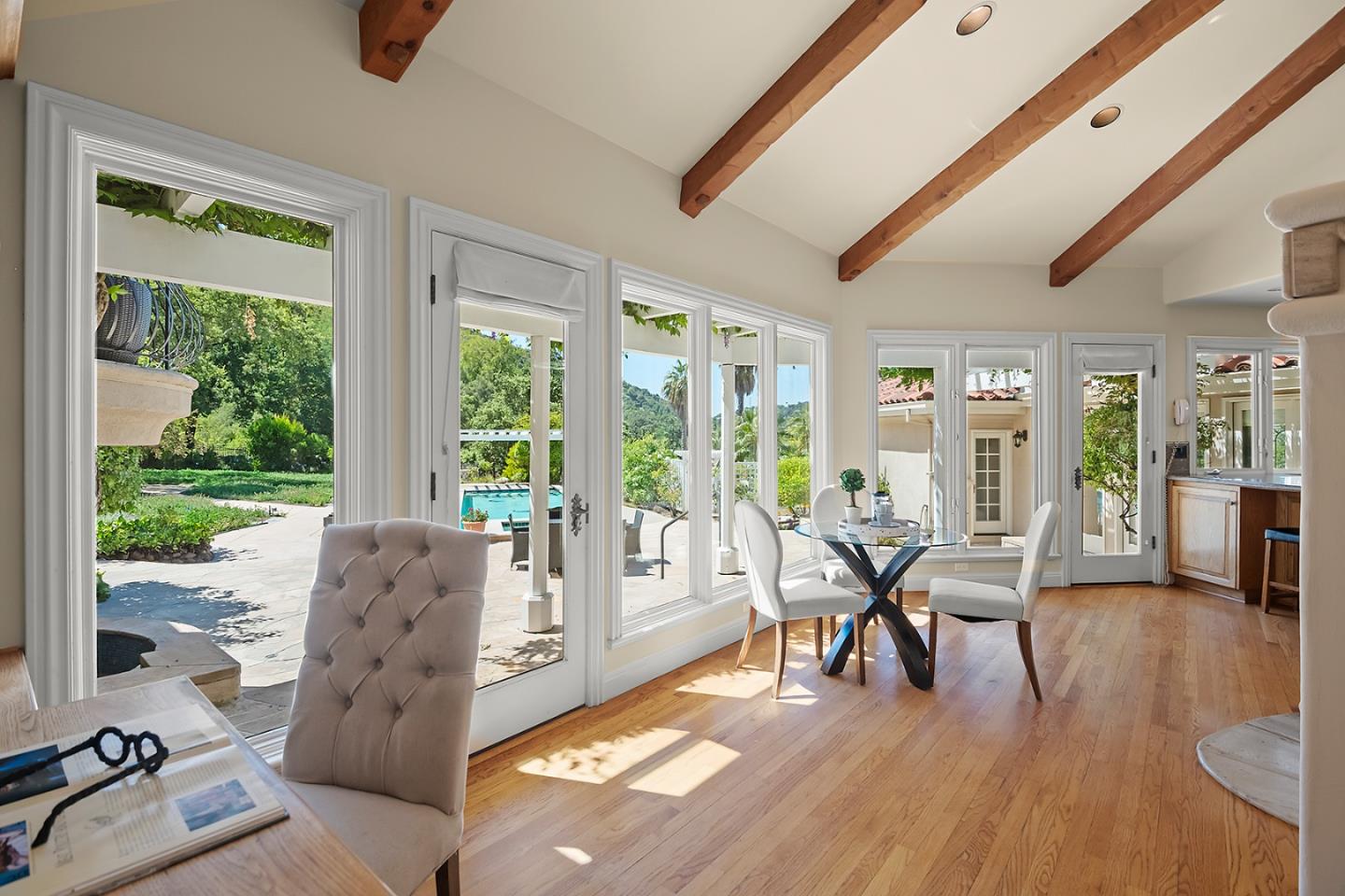 Detail Gallery Image 15 of 65 For 13977 Albar Ct, Saratoga,  CA 95070 - 5 Beds | 4/1 Baths