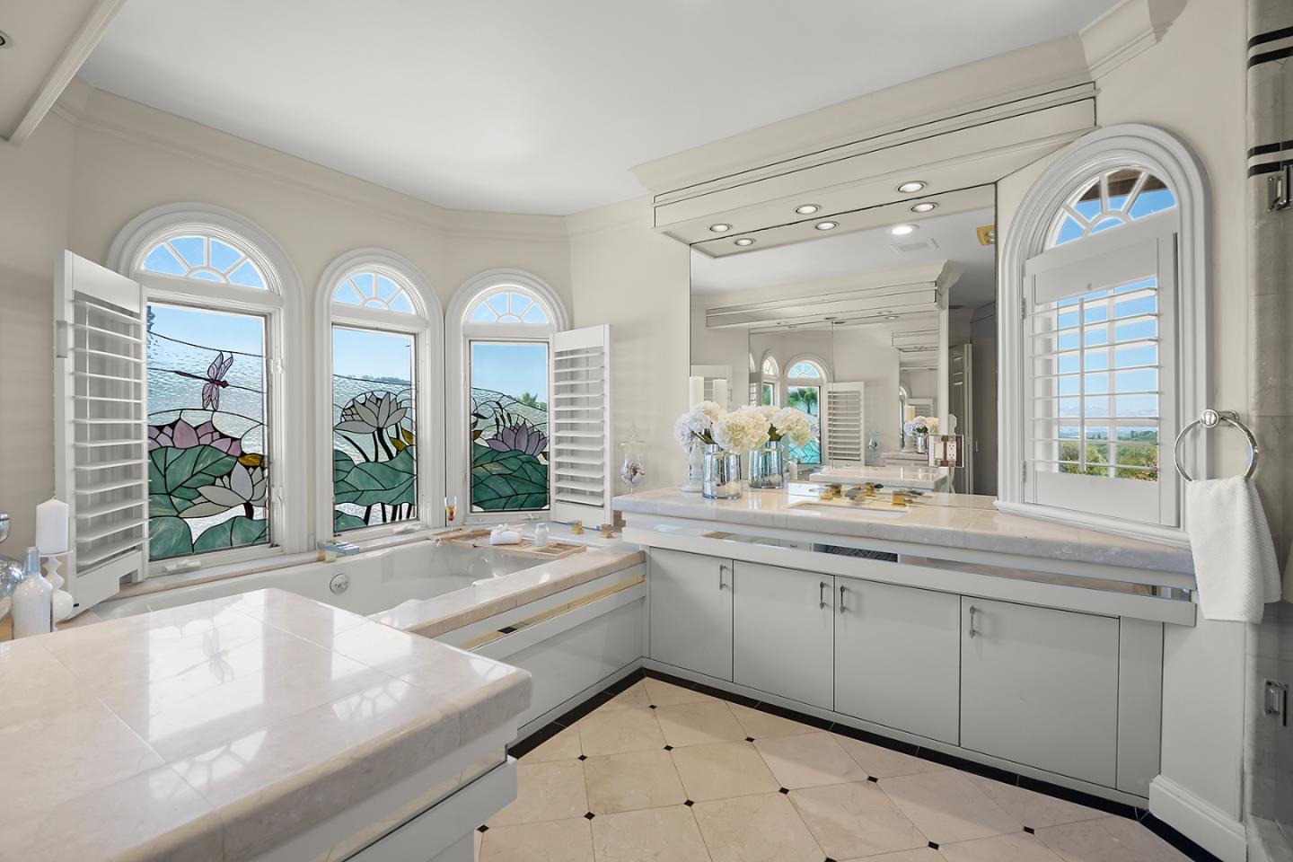 Detail Gallery Image 36 of 65 For 13977 Albar Ct, Saratoga,  CA 95070 - 5 Beds | 4/1 Baths