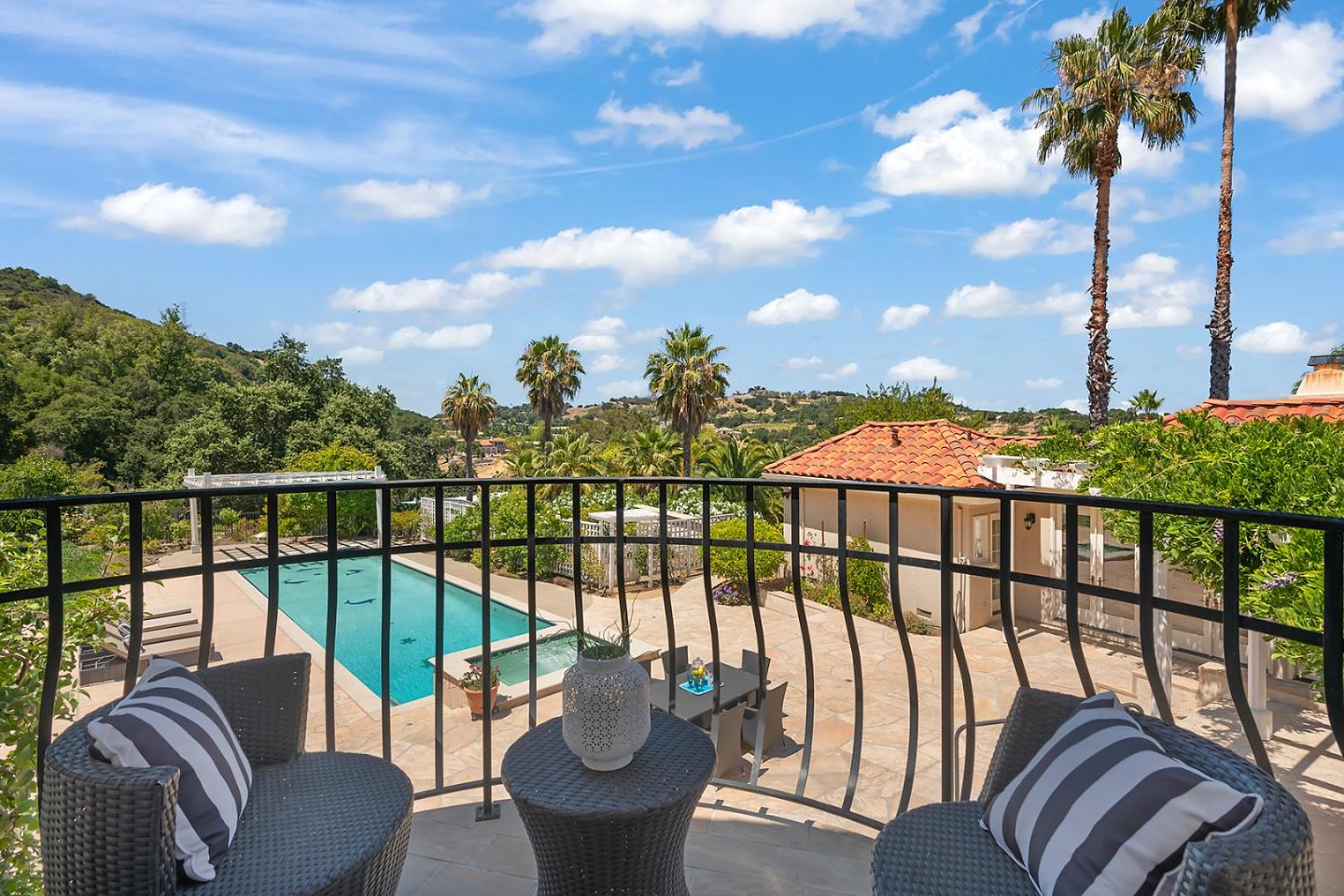 Detail Gallery Image 44 of 65 For 13977 Albar Ct, Saratoga,  CA 95070 - 5 Beds | 4/1 Baths