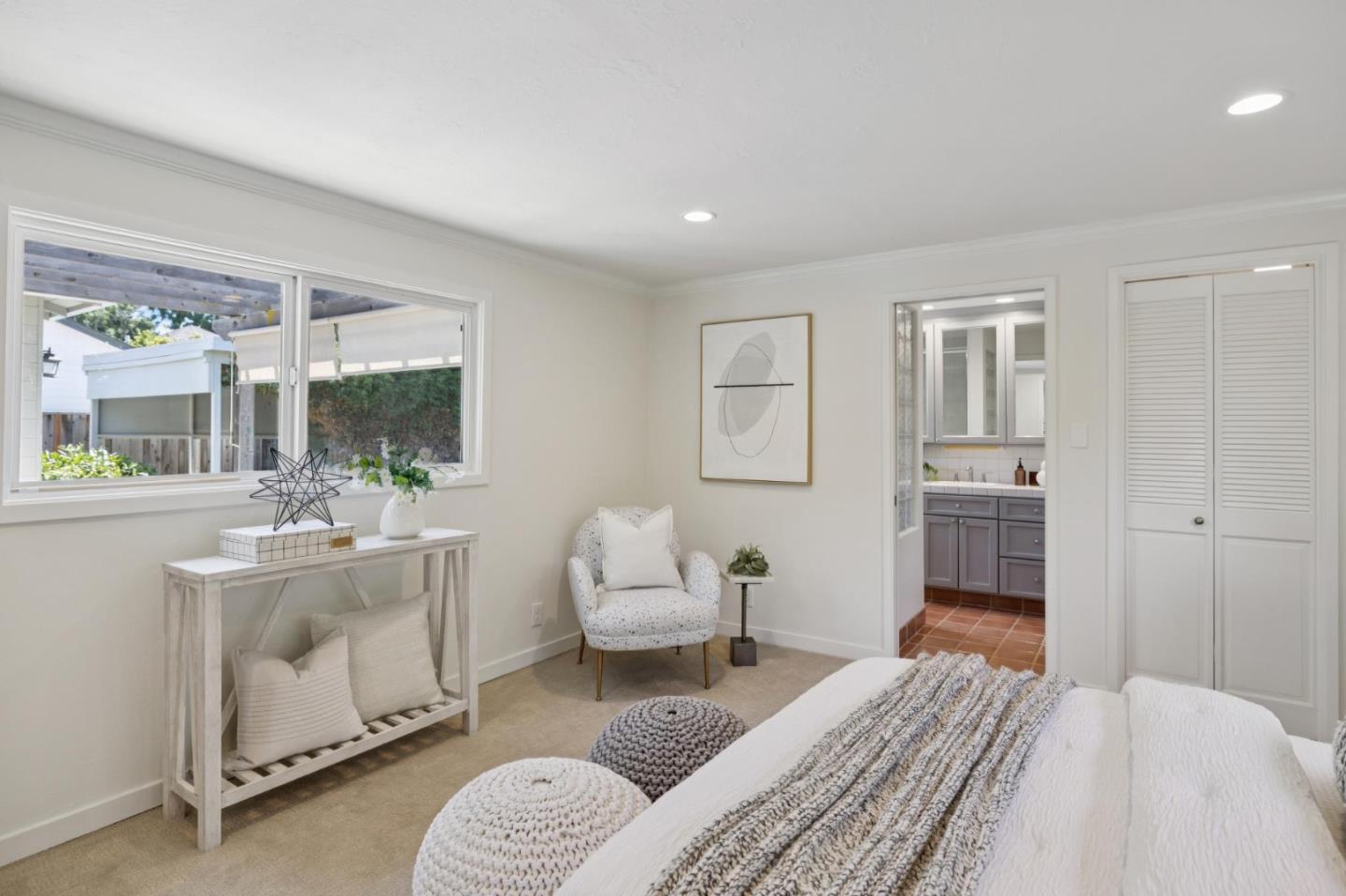 Detail Gallery Image 20 of 50 For 1050 Boranda Ave, Mountain View,  CA 94040 - 4 Beds | 2 Baths
