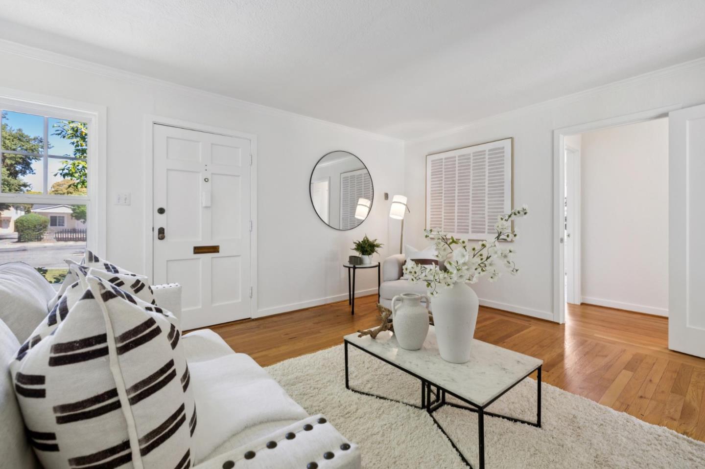 Detail Gallery Image 9 of 50 For 1050 Boranda Ave, Mountain View,  CA 94040 - 4 Beds | 2 Baths